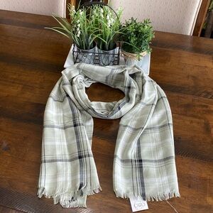 Women’s Scarf